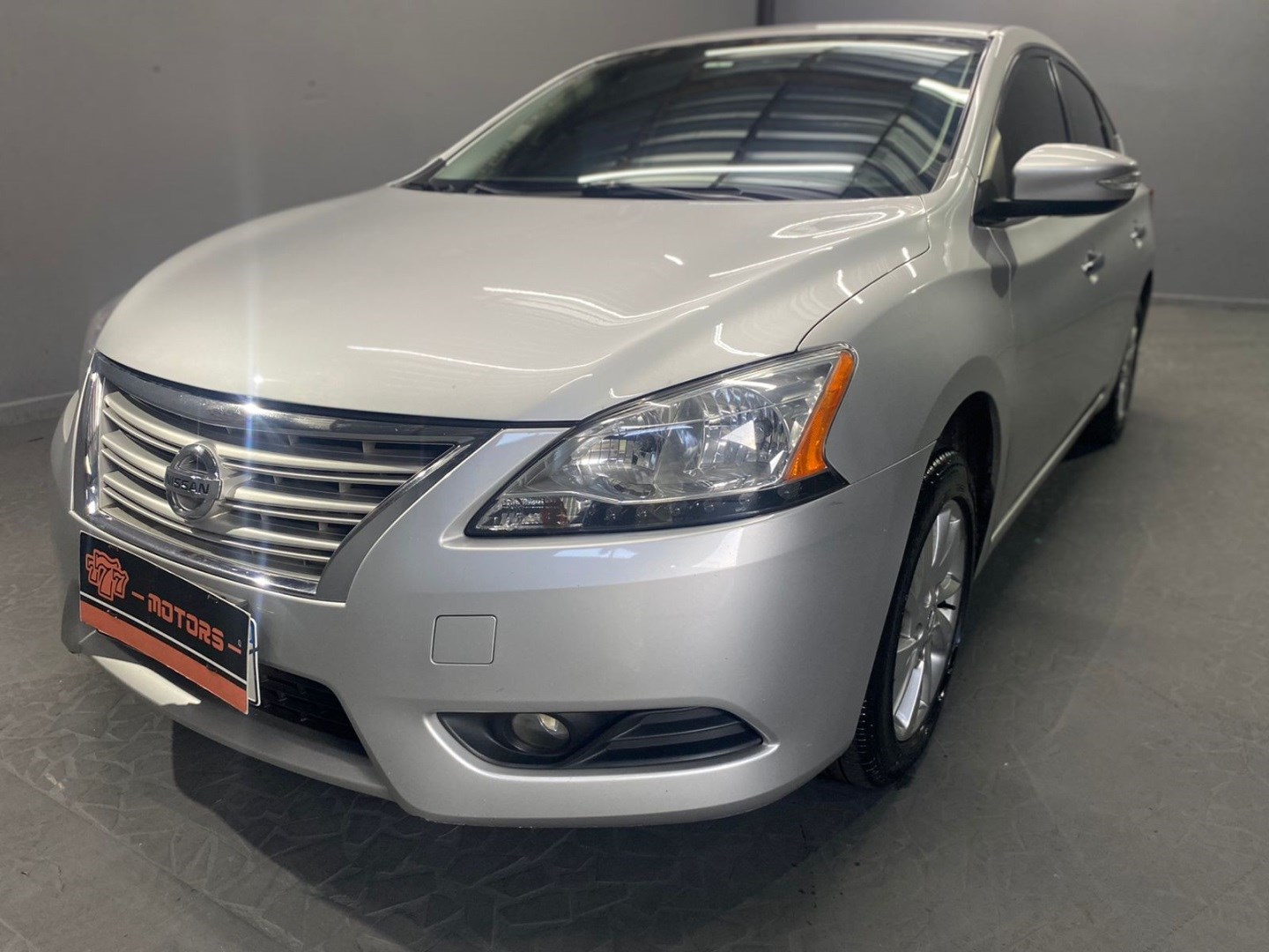 //www.autoline.com.br/carro/nissan/sentra-20-s-16v-flex-4p-manual/2016/sao-paulo-sp/24940126