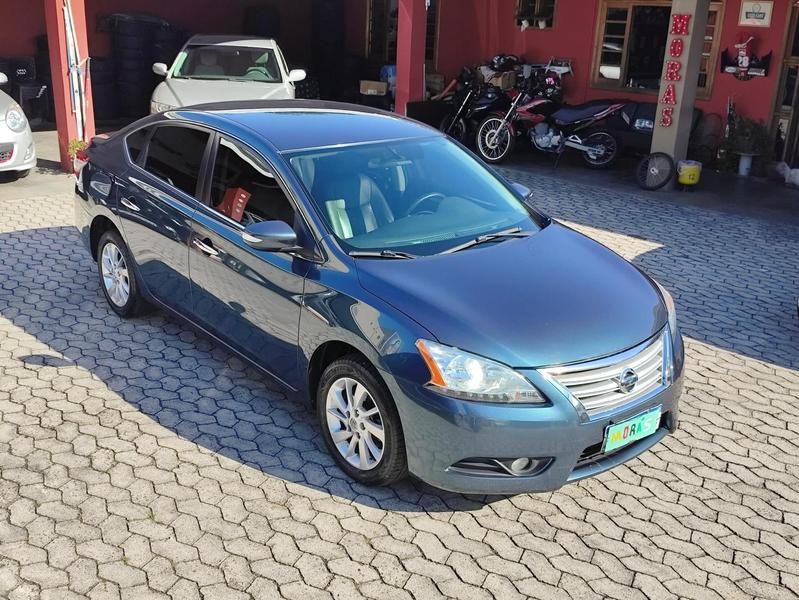 //www.autoline.com.br/carro/nissan/sentra-20-s-16v-flex-4p-manual/2016/curitiba-pr/25031852