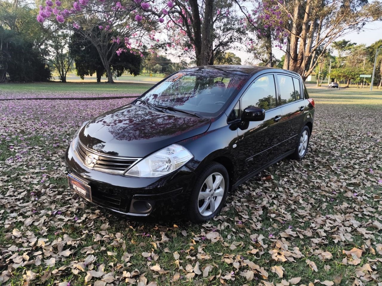 //www.autoline.com.br/carro/nissan/tiida-18-hatch-sl-16v-flex-4p-automatico/2011/piracicaba-sp/24236550
