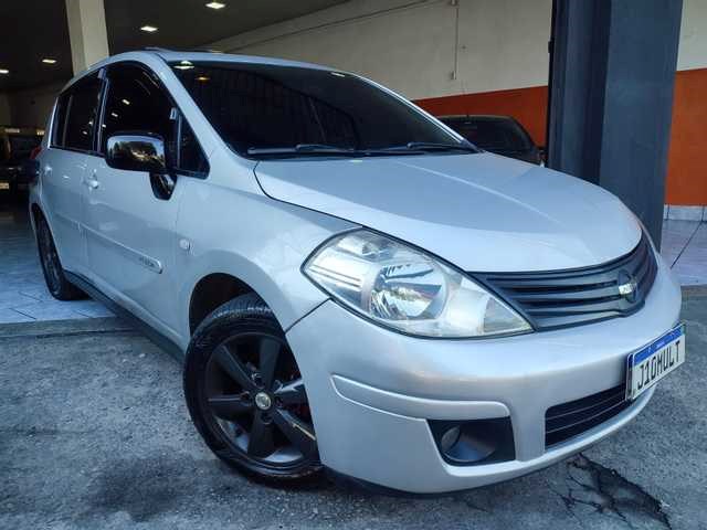 //www.autoline.com.br/carro/nissan/tiida-18-hatch-sl-16v-flex-4p-automatico/2011/sao-paulo-sp/24790665