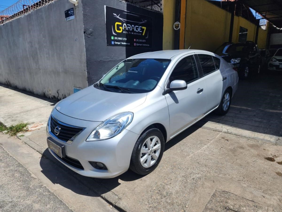 //www.autoline.com.br/carro/nissan/versa-16-sl-16v-flex-4p-manual/2014/fortaleza-ce/24670168