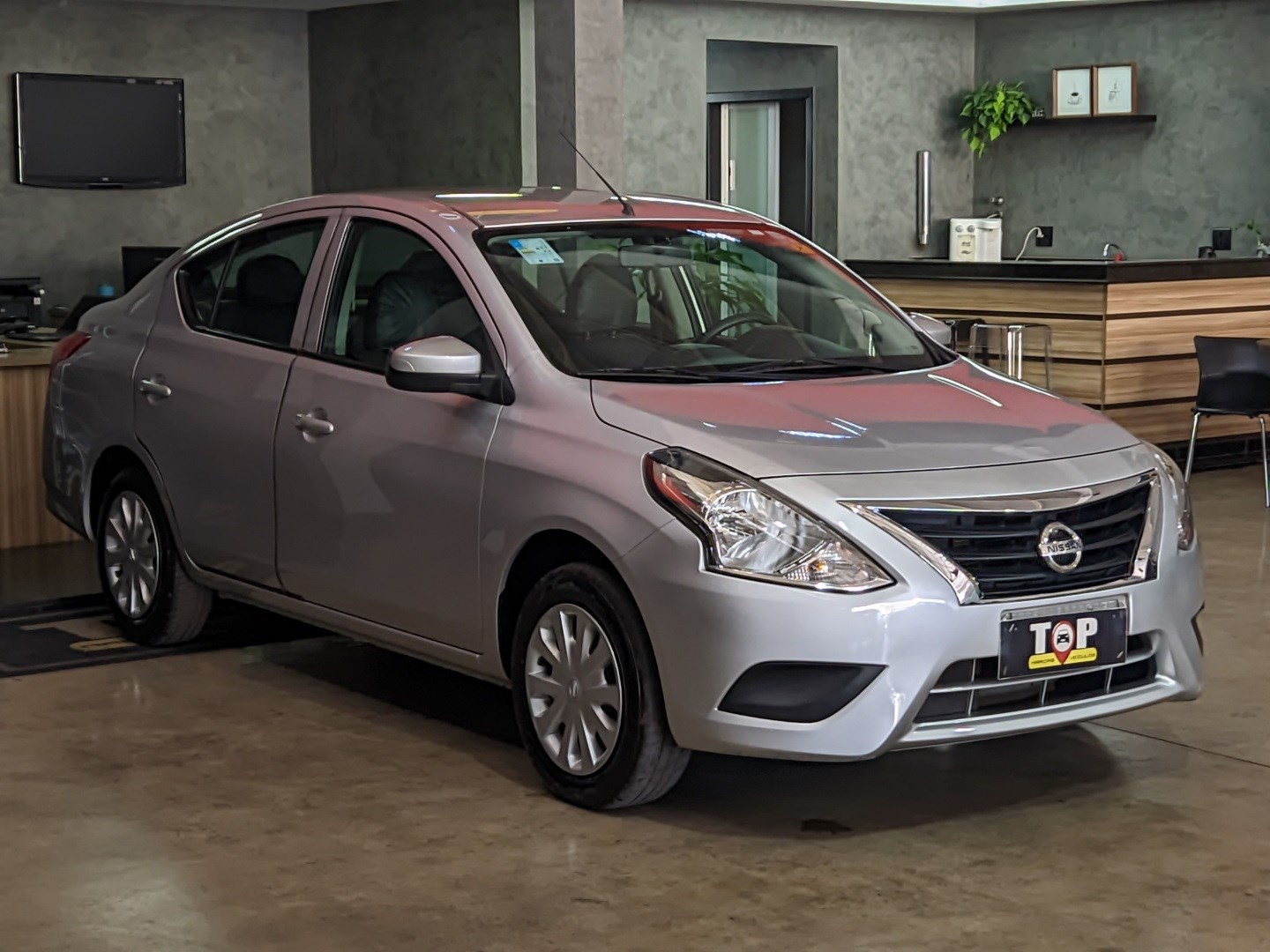 //www.autoline.com.br/carro/nissan/versa-16-s-16v-flex-4p-manual/2019/belo-horizonte-mg/24820228