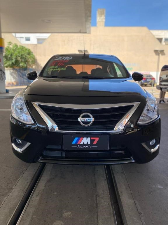 //www.autoline.com.br/carro/nissan/versa-16-sl-16v-flex-4p-cvt/2019/uberlandia-mg/24908847
