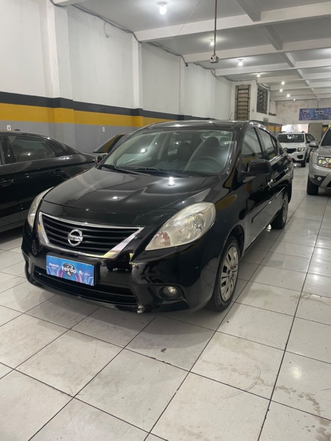 //www.autoline.com.br/carro/nissan/versa-16-sv-16v-flex-4p-manual/2014/belem-pa/24915917