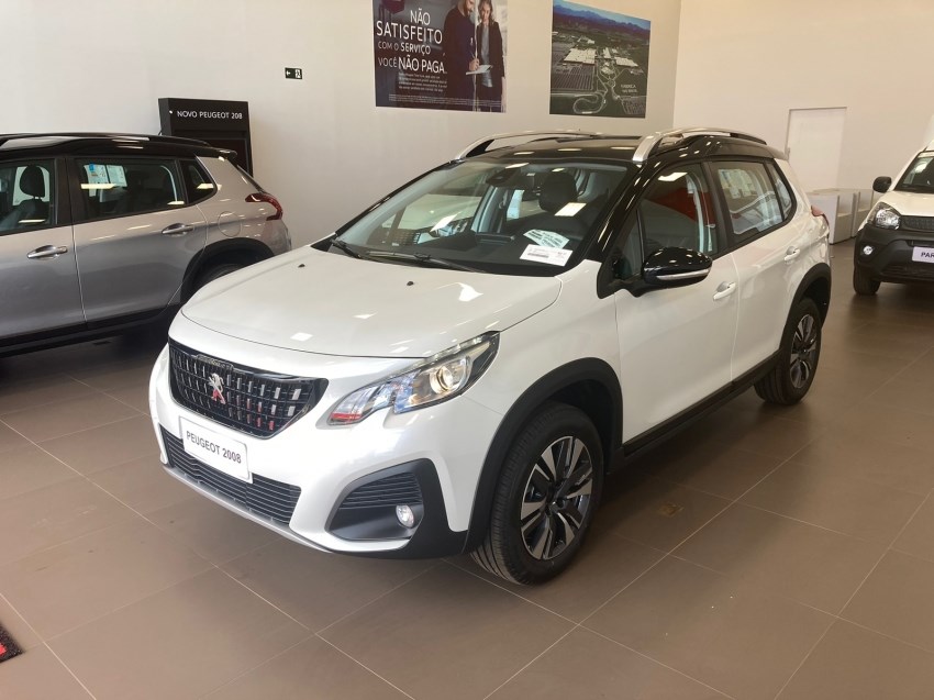 //www.autoline.com.br/carro/peugeot/2008-16-griffe-16v-flex-4p-turbo-automatico/2023/itumbiara-go/24043597