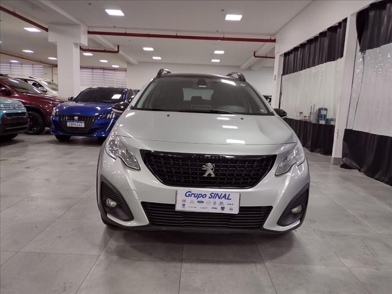 //www.autoline.com.br/carro/peugeot/2008-16-griffe-16v-flex-4p-automatico/2020/sao-paulo-sp/24684177