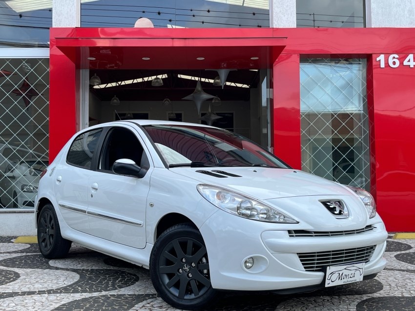 //www.autoline.com.br/carro/peugeot/207-16-xs-16v-flex-4p-automatico/2013/ponta-grossa-pr/24752415