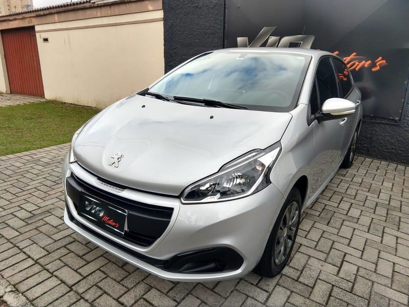 //www.autoline.com.br/carro/peugeot/208-12-active-12v-flex-4p-manual/2018/sao-jose-dos-pinhais-pr/24579556