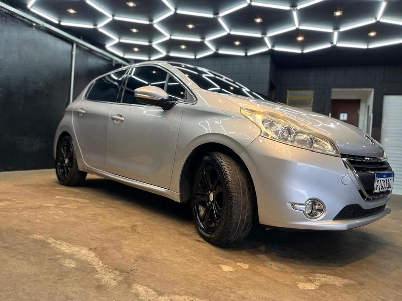 //www.autoline.com.br/carro/peugeot/208-16-griffe-16v-flex-4p-manual/2014/artur-nogueira-sp/24681061