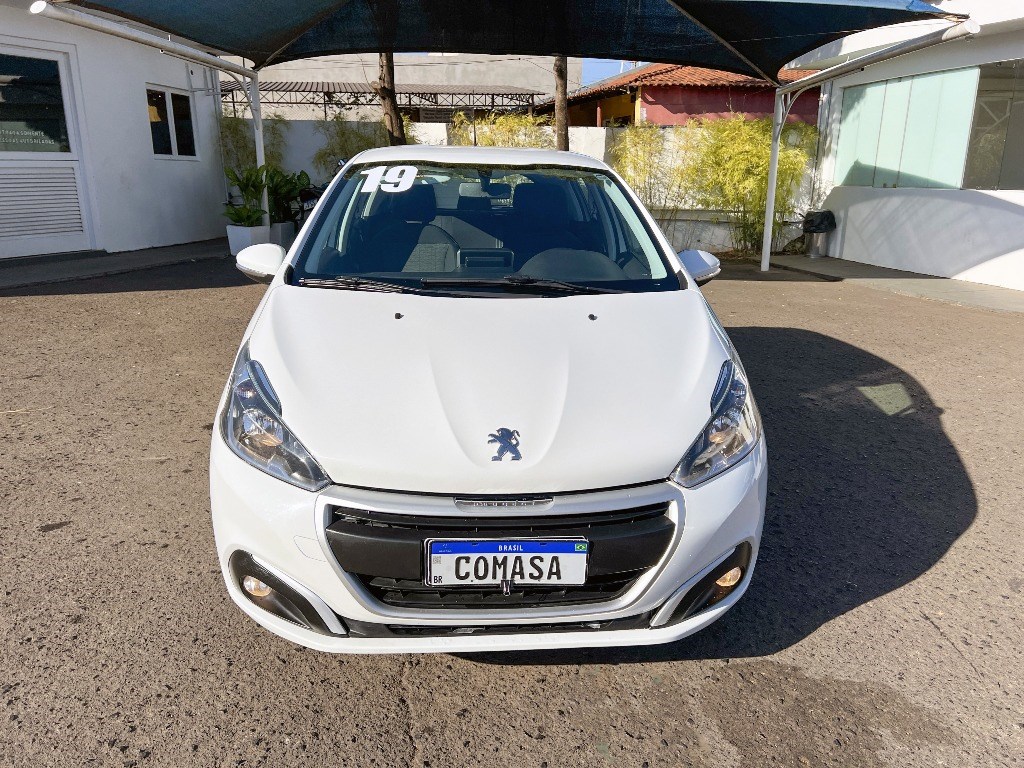 //www.autoline.com.br/carro/peugeot/208-16-active-pack-16v-flex-4p-automatico/2019/marilia-sp/24870748