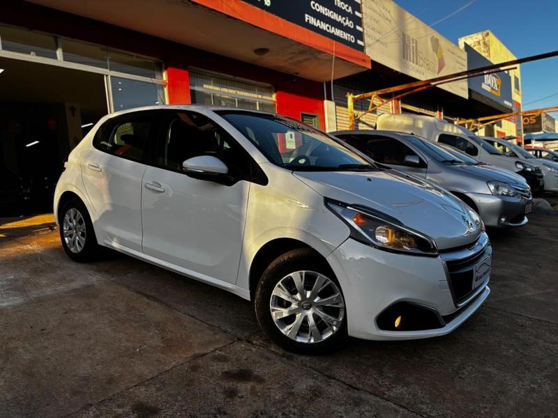 //www.autoline.com.br/carro/peugeot/208-12-active-12v-flex-4p-manual/2017/brasilia-df/24898369