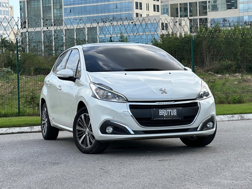 //www.autoline.com.br/carro/peugeot/208-16-griffe-16v-flex-4p-automatico/2019/rio-de-janeiro-rj/24929820