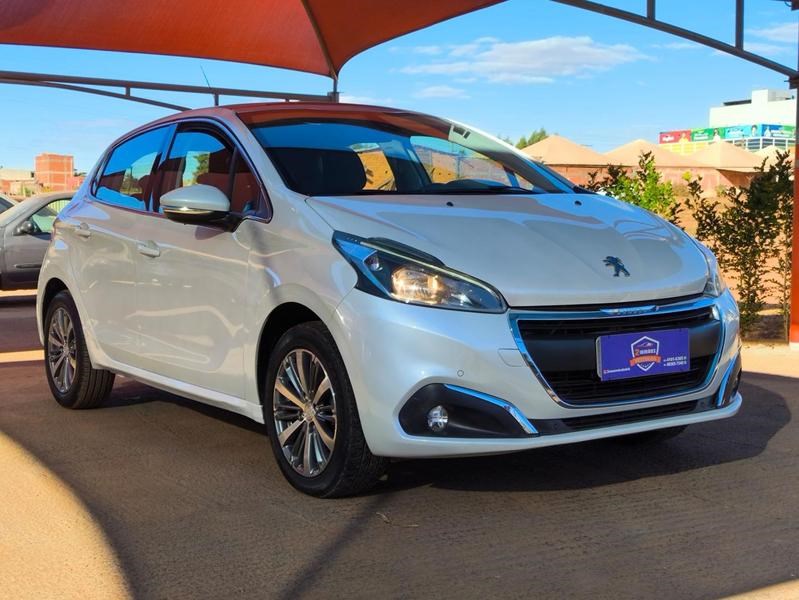 //www.autoline.com.br/carro/peugeot/208-16-griffe-16v-flex-4p-automatico/2017/brasilia-df/24950374