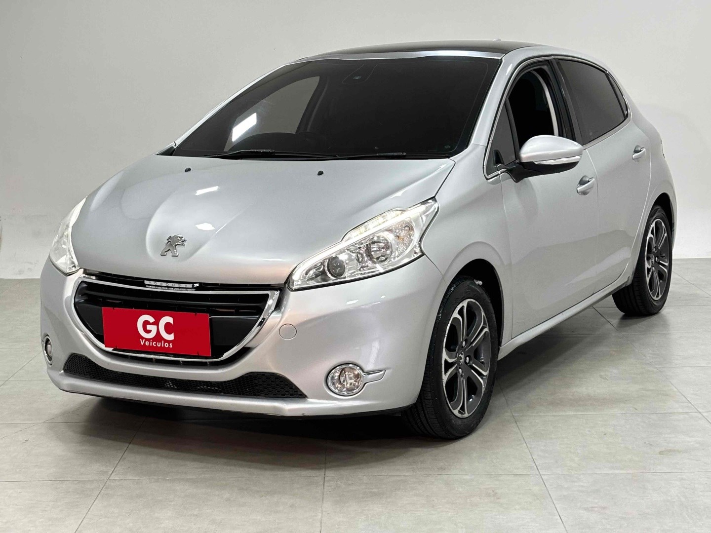 //www.autoline.com.br/carro/peugeot/208-16-griffe-16v-flex-4p-manual/2014/sorocaba-sp/24969602