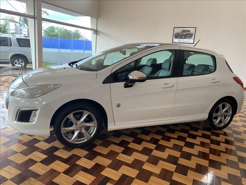 //www.autoline.com.br/carro/peugeot/308-16-roland-garros-16v-gasolina-4p-turbo-automa/2014/sao-miguel-do-oeste-sc/24920230