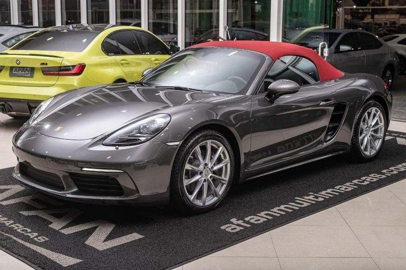//www.autoline.com.br/carro/porsche/718-20-boxster-16v-gasolina-2p-turbo-pdk/2024/curitiba-pr/25012942