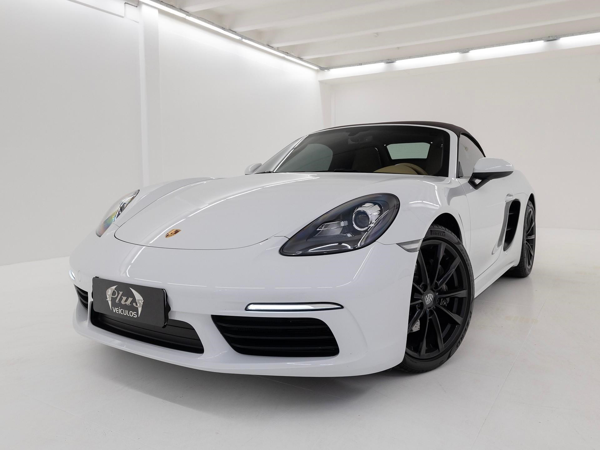 //www.autoline.com.br/carro/porsche/718-boxster-20-16v-gasolina-2p-turbo-automatizado/2017/porto-alegre-rs/24922031