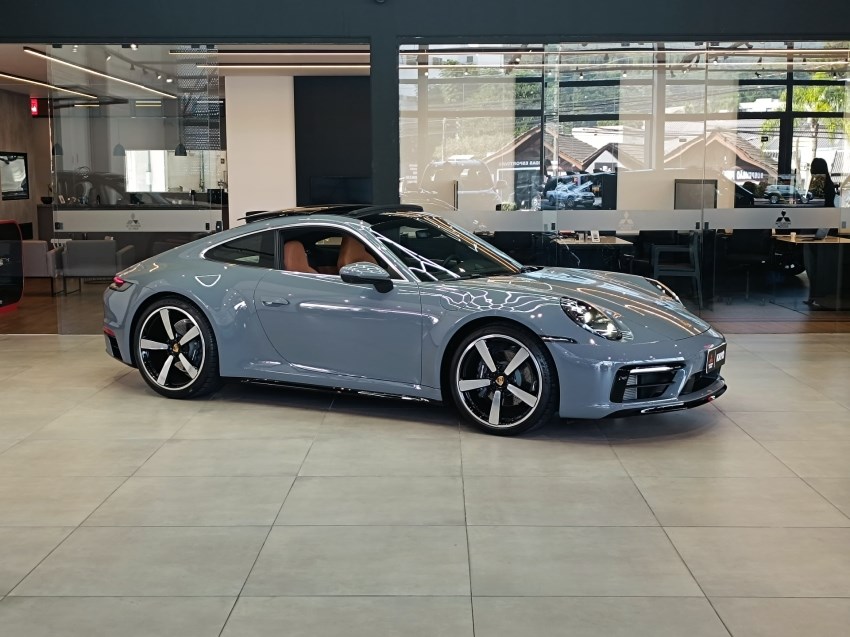 //www.autoline.com.br/carro/porsche/911-30-carrera-cabriolet-gasolina-2p-turbo-pdk/2024/itajai-sc/23976310