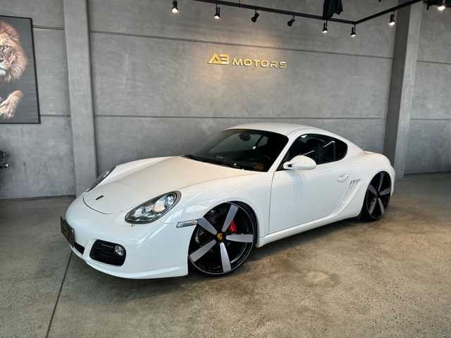//www.autoline.com.br/carro/porsche/cayman-34-coupe-s-24v-gasolina-2p-pdk/2011/joinville-sc/24238317
