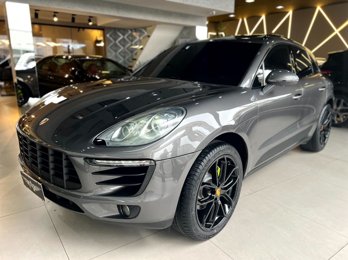 //www.autoline.com.br/carro/porsche/macan-20-16v-gasolina-4p-4x4-turbo-pdk/2015/sao-paulo-sp/23935249