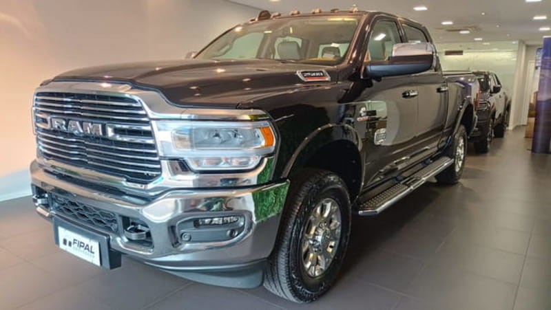 //www.autoline.com.br/carro/ram/ram-2500-67-laramie-12v-diesel-4p-4x4-turbo-automatico/2021/maringa-pr/24781402