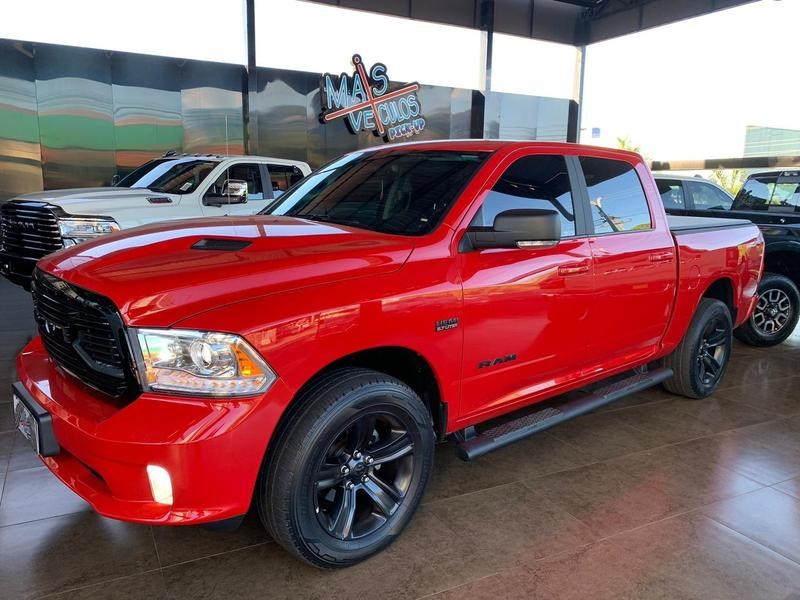 //www.autoline.com.br/carro/ram/ram-classic-57-v8-laramie-night-edt-edition-16v-gasolina/2022/jatai-go/24538176