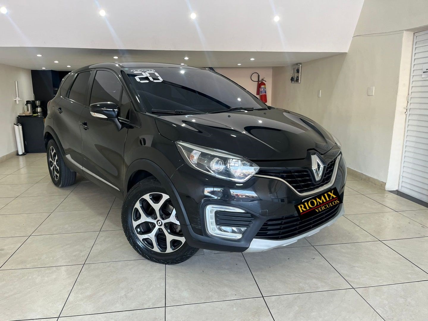 //www.autoline.com.br/carro/renault/captur-20-intense-16v-flex-4p-automatico/2020/rio-de-janeiro-rj/24841378