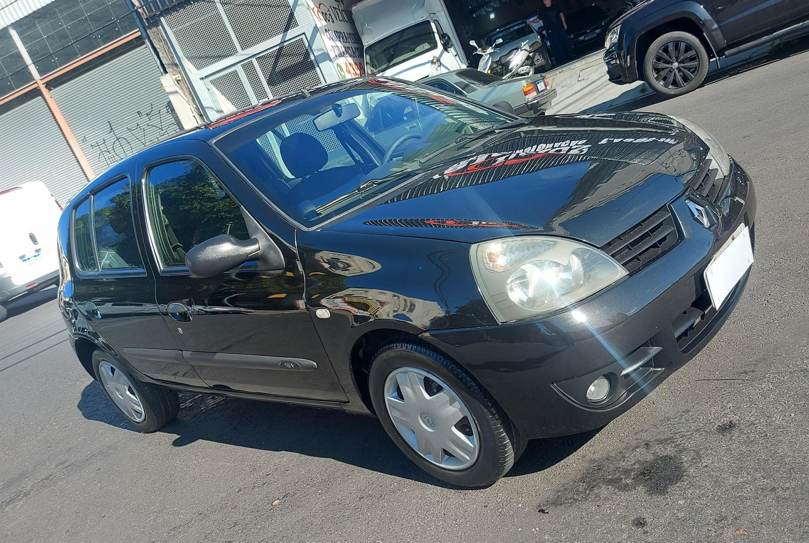//www.autoline.com.br/carro/renault/clio-10-hatch-authentique-16v-flex-4p-manual/2008/sao-bernardo-do-campo-sp/23896038