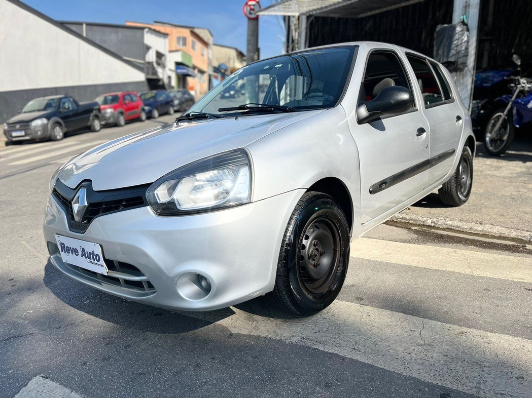//www.autoline.com.br/carro/renault/clio-10-hatch-authentique-16v-flex-2p-manual/2015/carapicuiba-sp/24163220