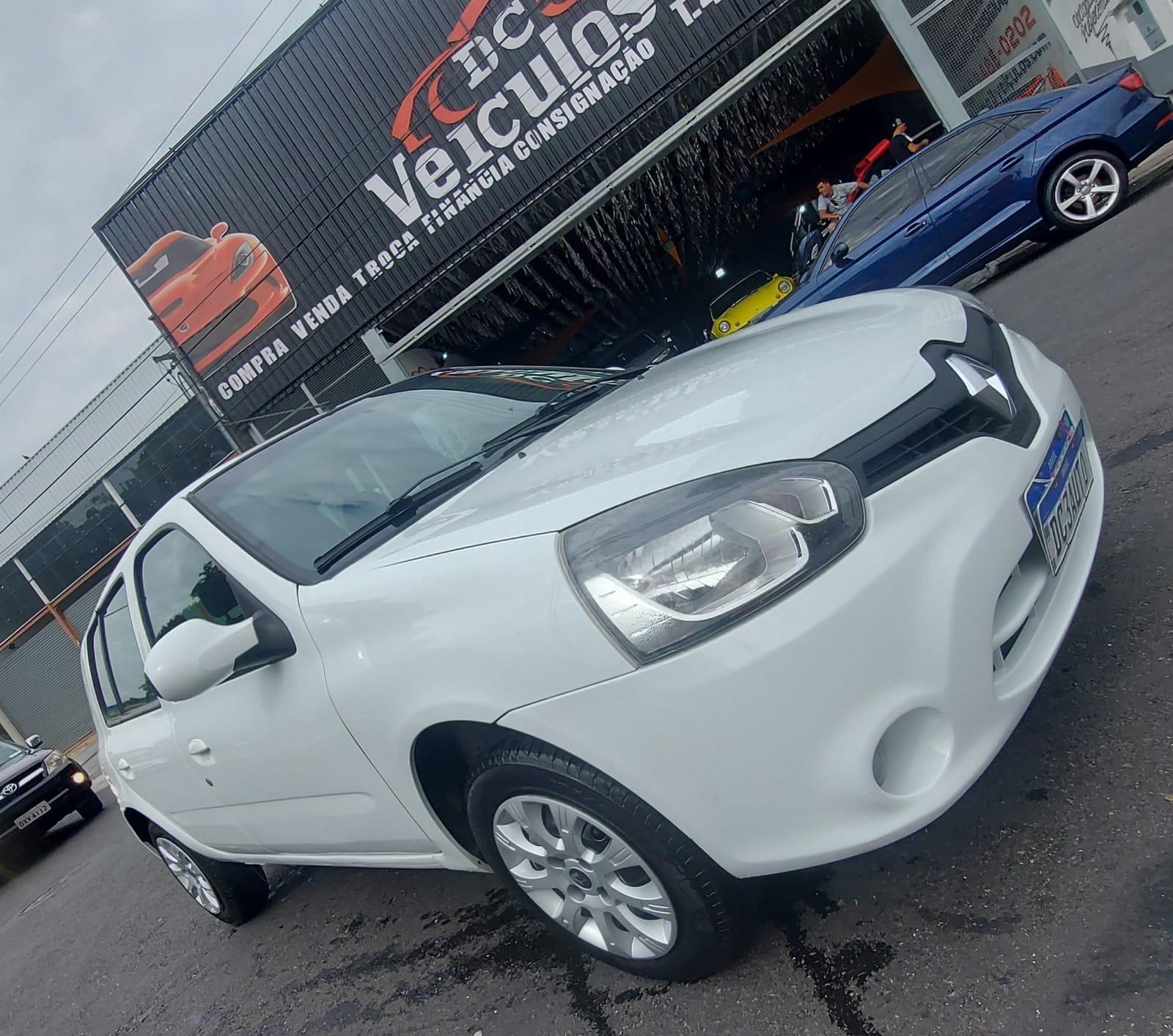 //www.autoline.com.br/carro/renault/clio-10-hatch-expression-16v-flex-4p-manual/2015/sao-bernardo-do-campo-sp/24555498