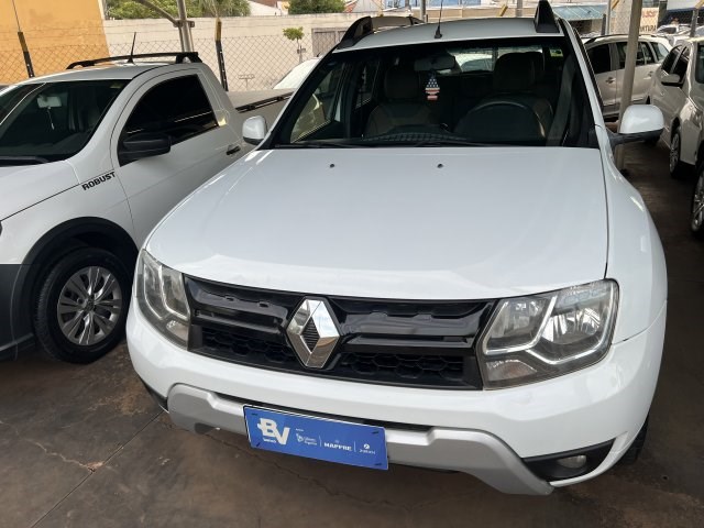 //www.autoline.com.br/carro/renault/duster-20-dynamique-16v-flex-4p-automatico/2016/sao-jose-do-rio-preto-sp/24038409