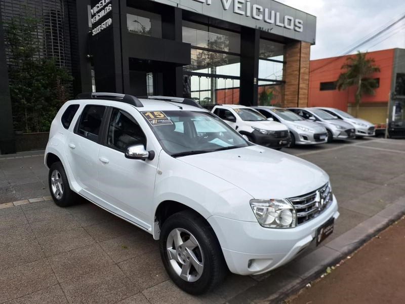 //www.autoline.com.br/carro/renault/duster-16-16v-flex-4p-manual/2015/cascavel-pr/24301096