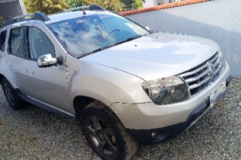 //www.autoline.com.br/carro/renault/duster-20-dynamique-16v-flex-4p-4x4-manual/2015/joinville-sc/24613516