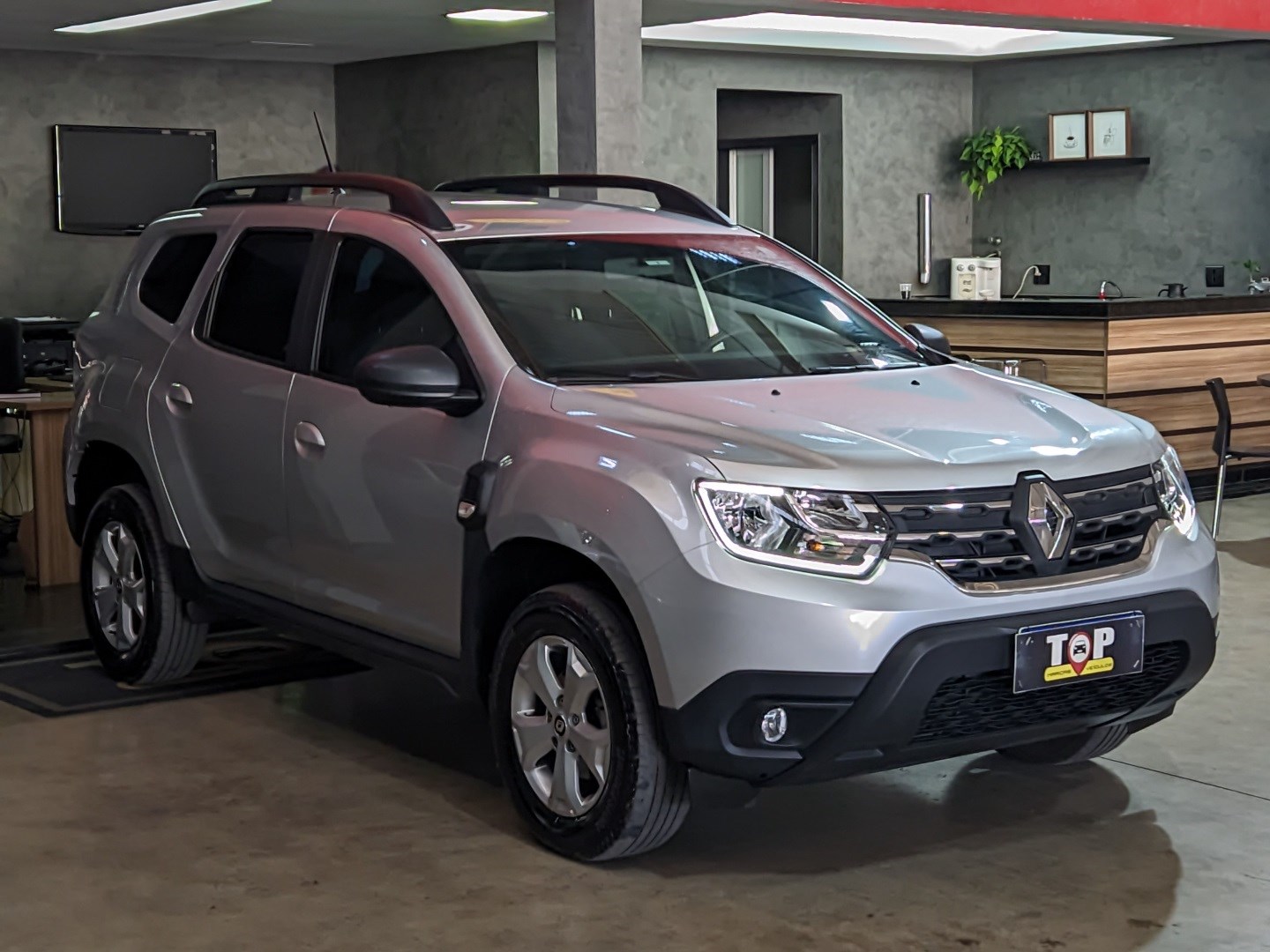 //www.autoline.com.br/carro/renault/duster-16-intense-16v-flex-4p-cvt/2023/belo-horizonte-mg/24791257