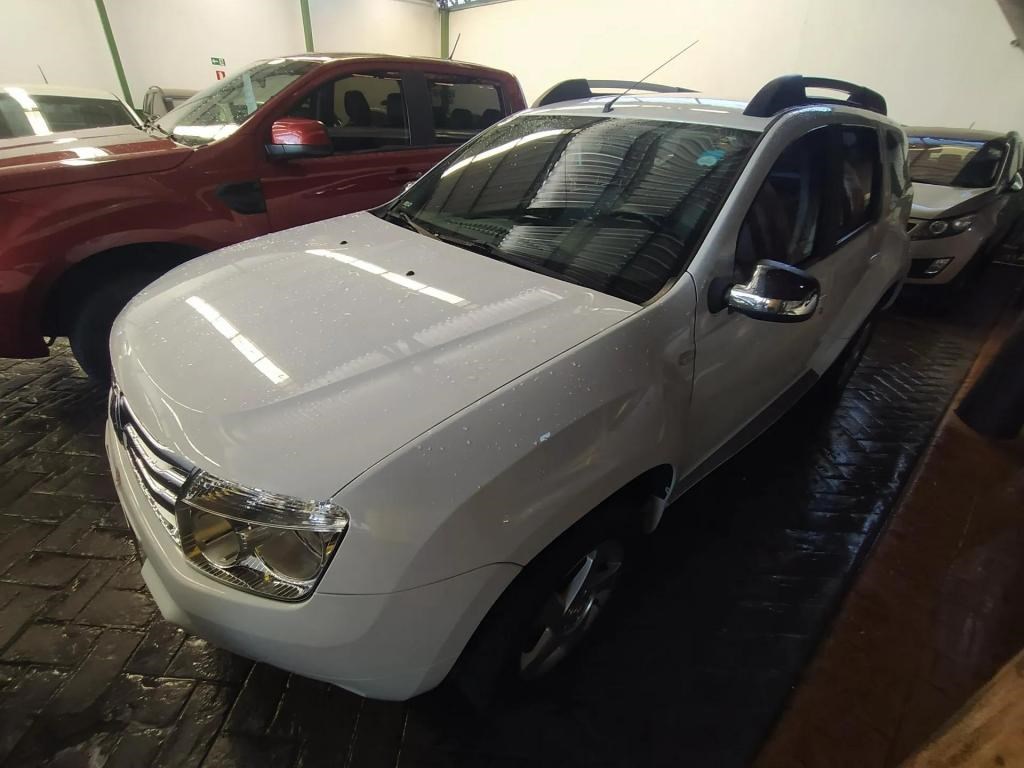 //www.autoline.com.br/carro/renault/duster-16-expression-16v-flex-4p-manual/2015/uberaba-mg/24807297
