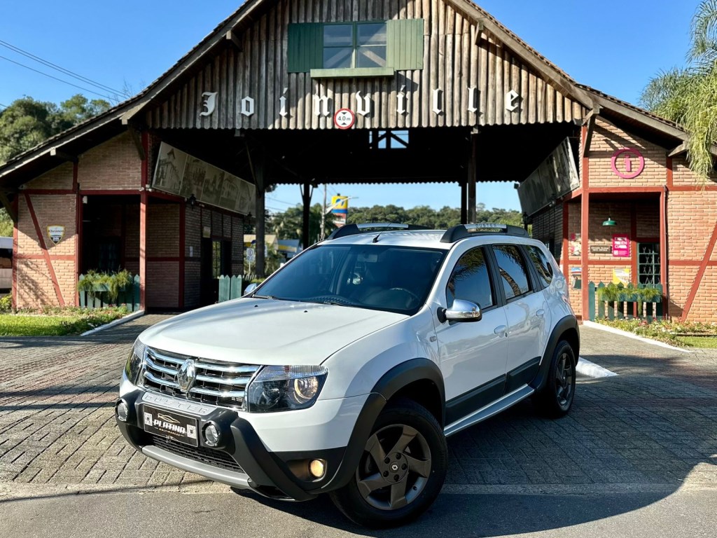 //www.autoline.com.br/carro/renault/duster-16-dynamique-16v-flex-4p-manual/2013/joinville-sc/24866865