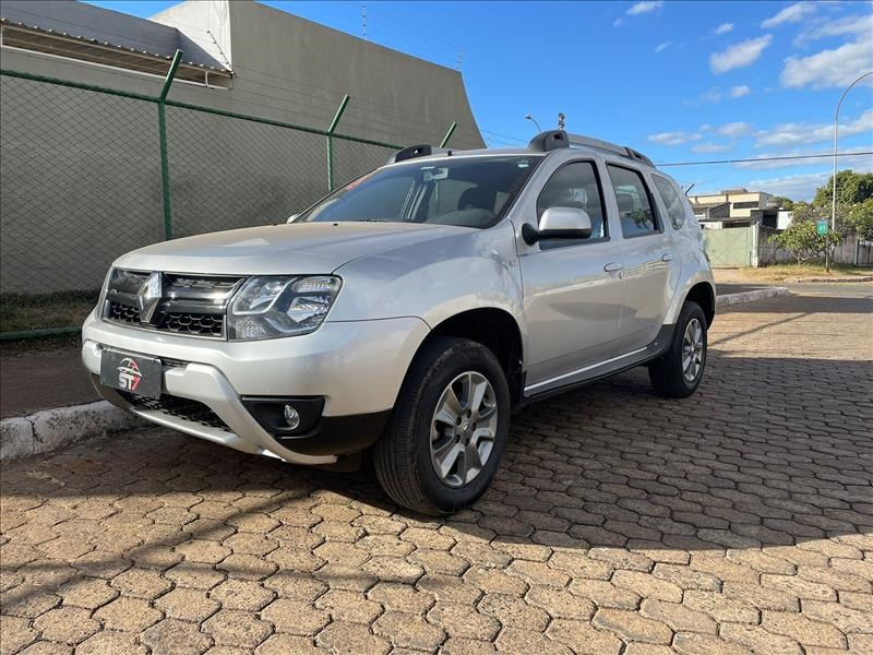 //www.autoline.com.br/carro/renault/duster-16-dynamique-16v-flex-4p-manual/2018/brasilia-df/24992428