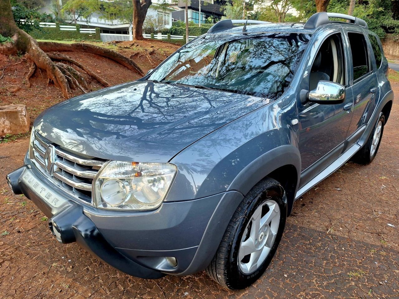 //www.autoline.com.br/carro/renault/duster-20-dynamique-16v-flex-4p-automatico/2012/americana-sp/24994216