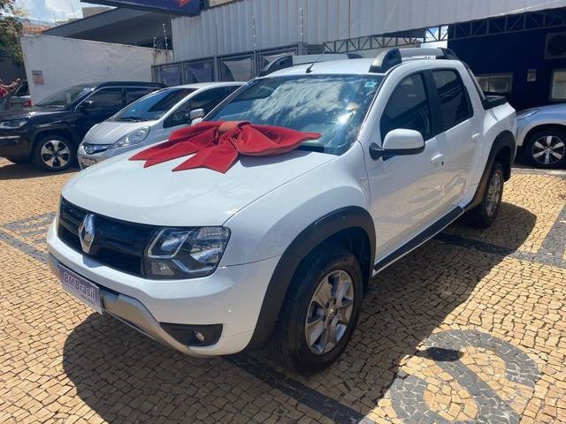 //www.autoline.com.br/carro/renault/duster-oroch-20-dynamique-16v-flex-4p-manual/2016/campinas-sp/22478514