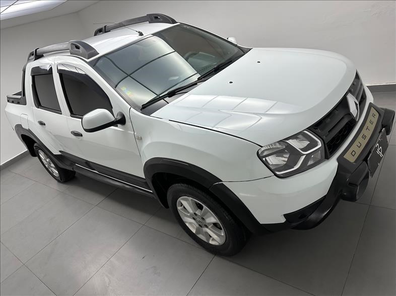 //www.autoline.com.br/carro/renault/duster-oroch-16-expression-16v-flex-4p-manual/2017/mogi-das-cruzes-sp/24400089