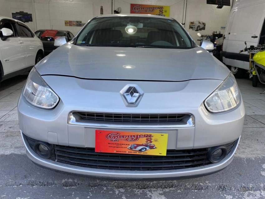 //www.autoline.com.br/carro/renault/fluence-20-dynamique-16v-flex-4p-automatico/2014/osasco-sp/24862047