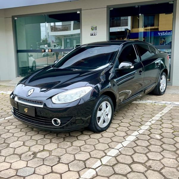 //www.autoline.com.br/carro/renault/fluence-20-dynamique-16v-flex-4p-automatico/2014/indaial-sc/24912121