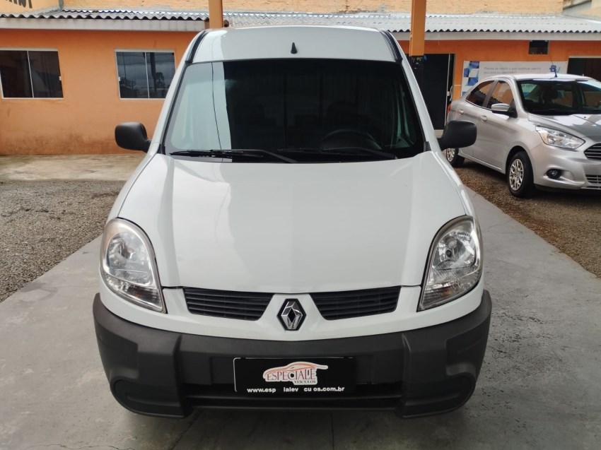 //www.autoline.com.br/carro/renault/kangoo-16-16v-flex-2p-manual/2014/colombo-pr/24897119