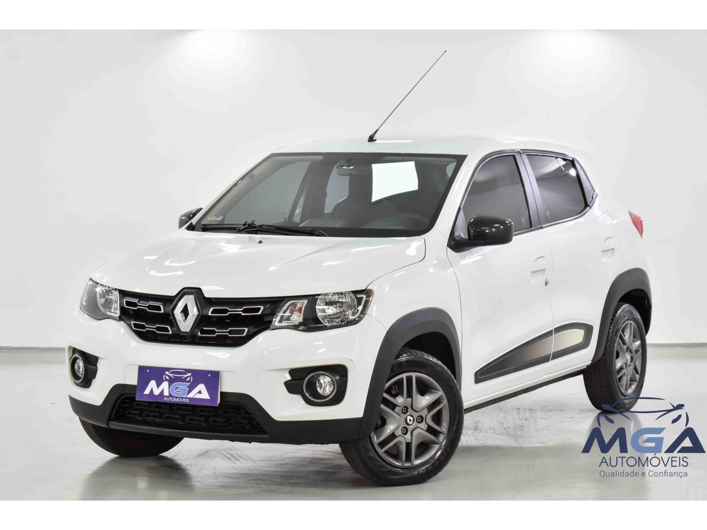 //www.autoline.com.br/carro/renault/kwid-10-intense-12v-flex-4p-manual/2019/belo-horizonte-mg/24867412
