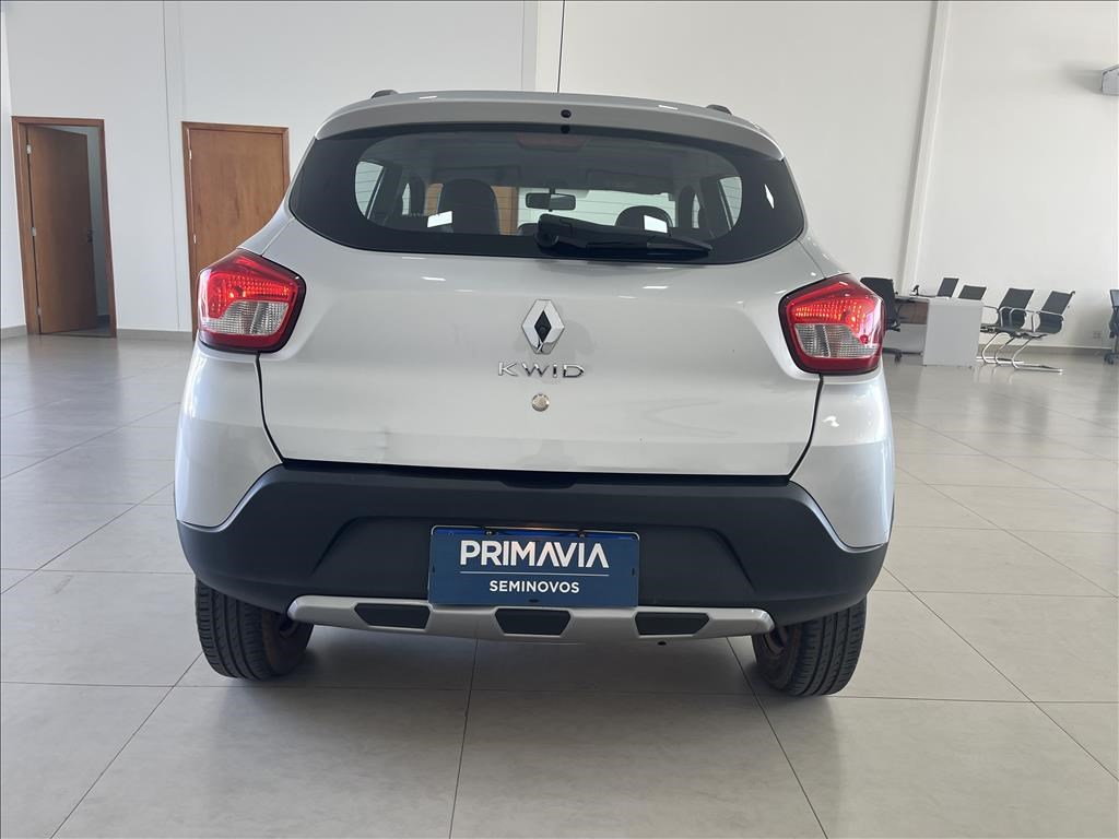 //www.autoline.com.br/carro/renault/kwid-10-outsider-12v-flex-4p-manual/2022/araguaina-to/24988159