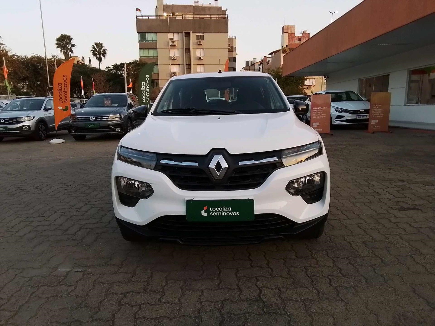//www.autoline.com.br/carro/renault/kwid-10-intense-12v-flex-4p-manual/2023/porto-alegre-rs/25002980