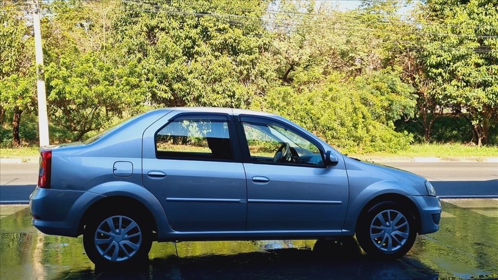 //www.autoline.com.br/carro/renault/logan-10-expression-16v-flex-4p-manual/2013/campinas-sp/24723642