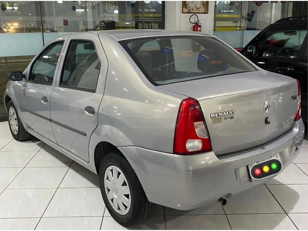 //www.autoline.com.br/carro/renault/logan-10-expression-16v-flex-4p-manual/2009/taubate-sp/24822645