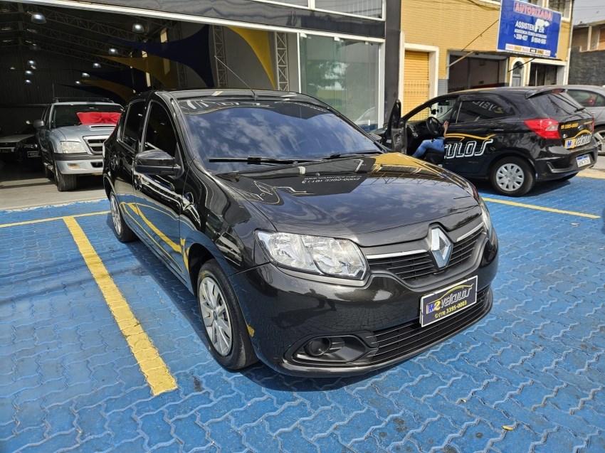 //www.autoline.com.br/carro/renault/logan-16-expression-8v-flex-4p-manual/2015/campinas-sp/24838813