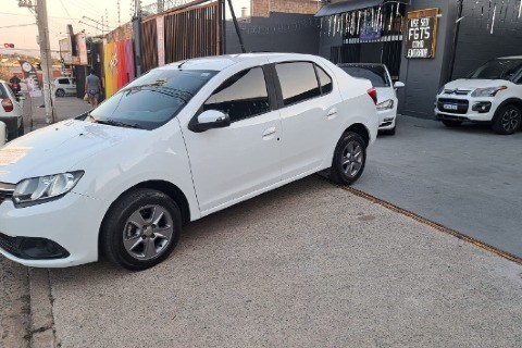 //www.autoline.com.br/carro/renault/logan-16-expression-16v-flex-4p-manual/2018/campinas-sp/24881289